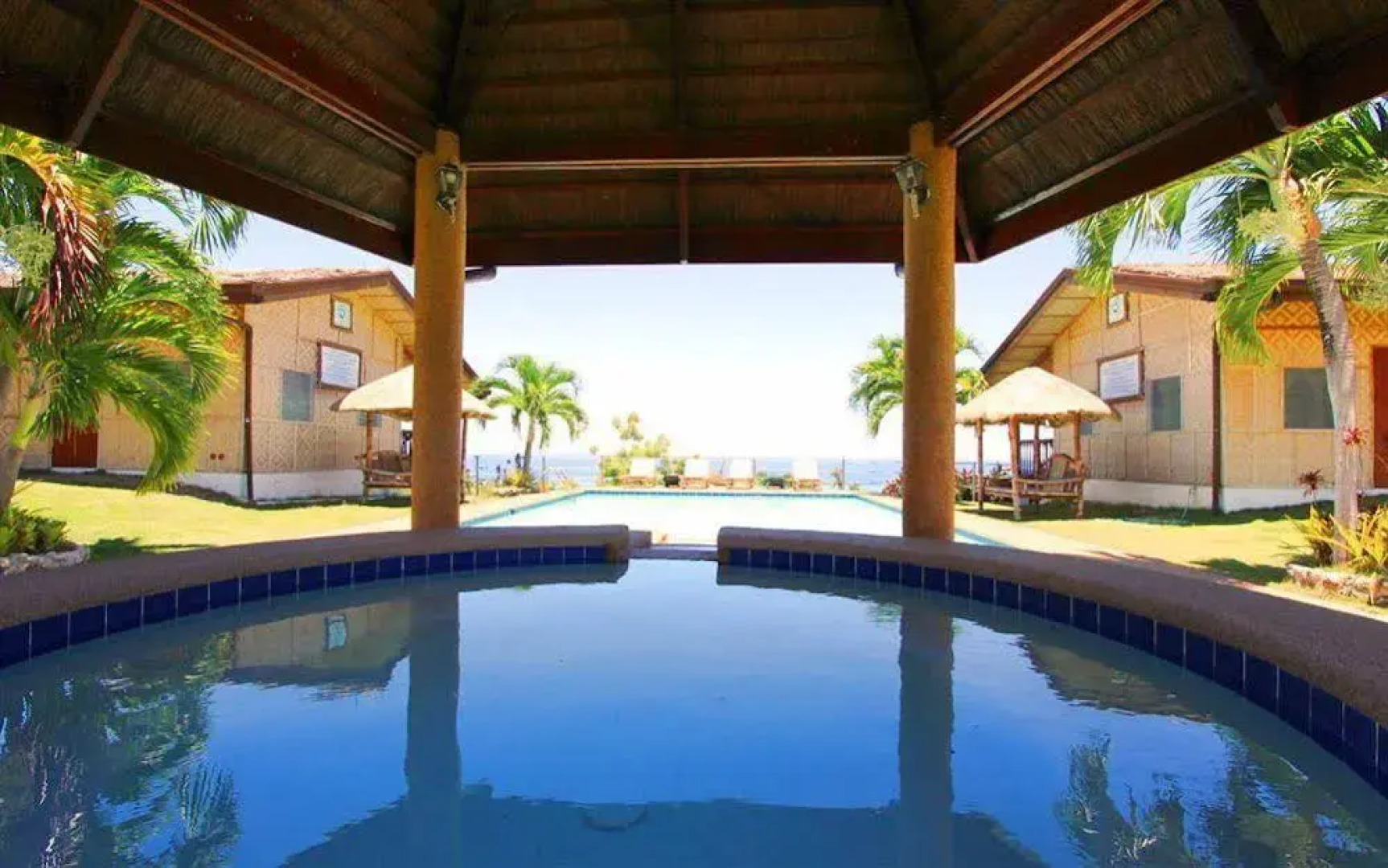 Parrot Paradise Resort