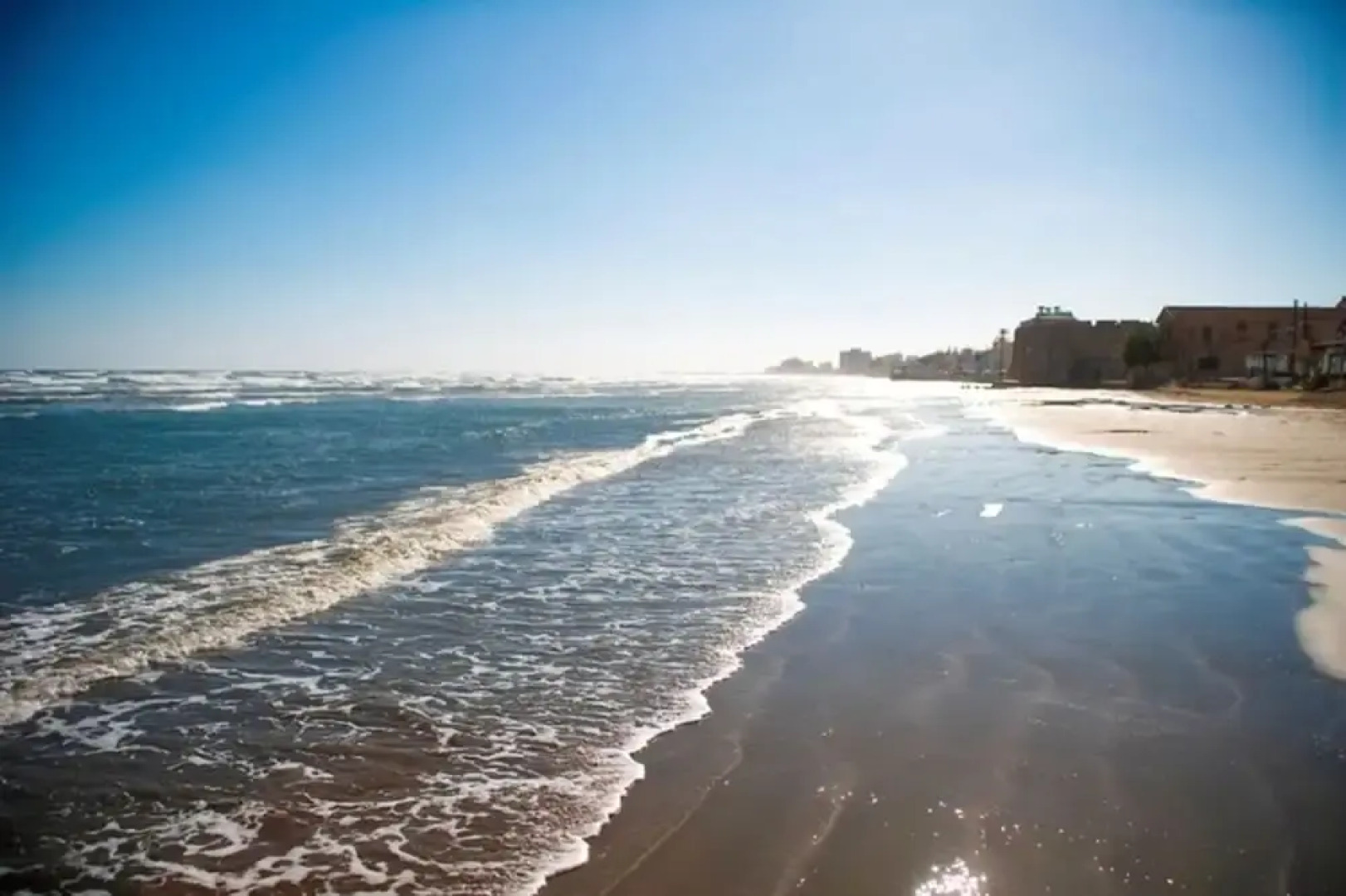 2 bed Apartment Overlooking Pool - Oroklini