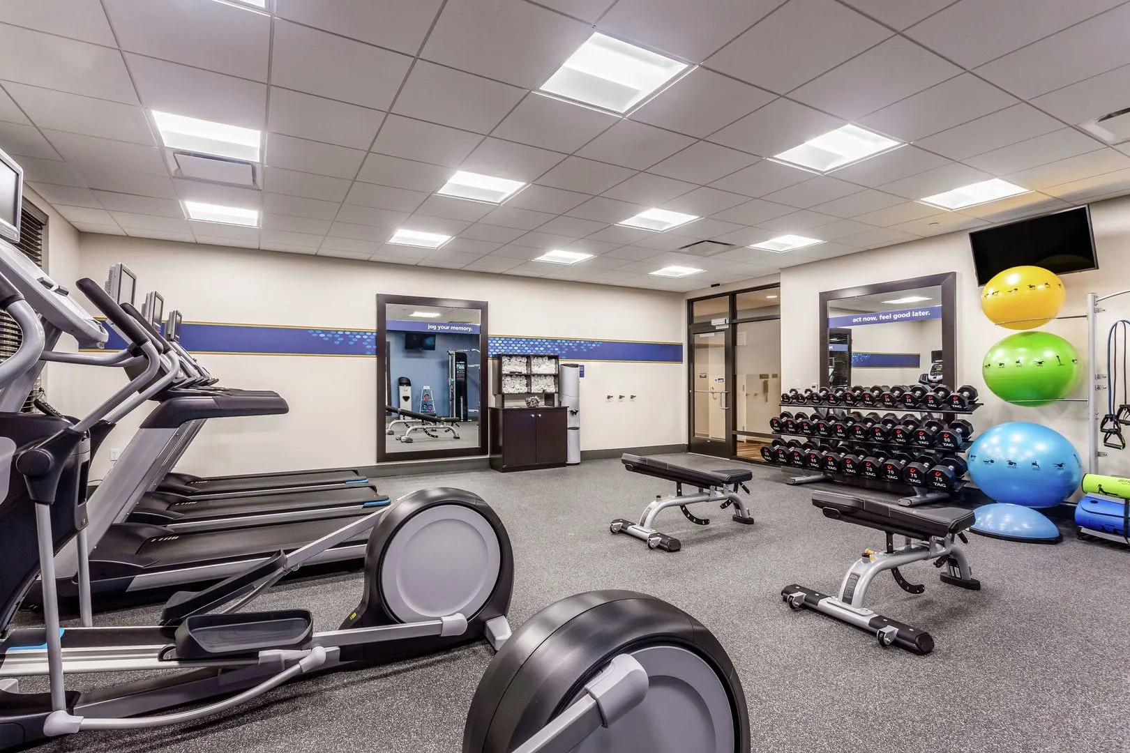 Hampton Inn & Suites Kittery-Portsmouth