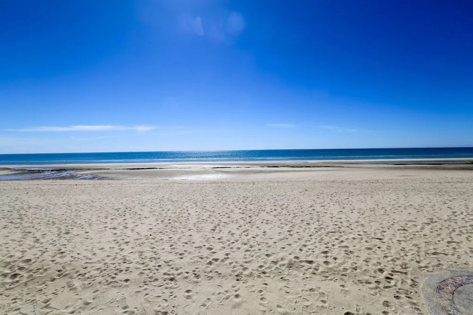 Encanto Living 0202 1BR by Kivoya