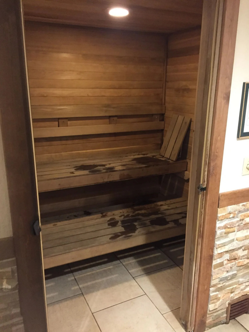 Aston Lakeland Village Beach & Mountain Resort