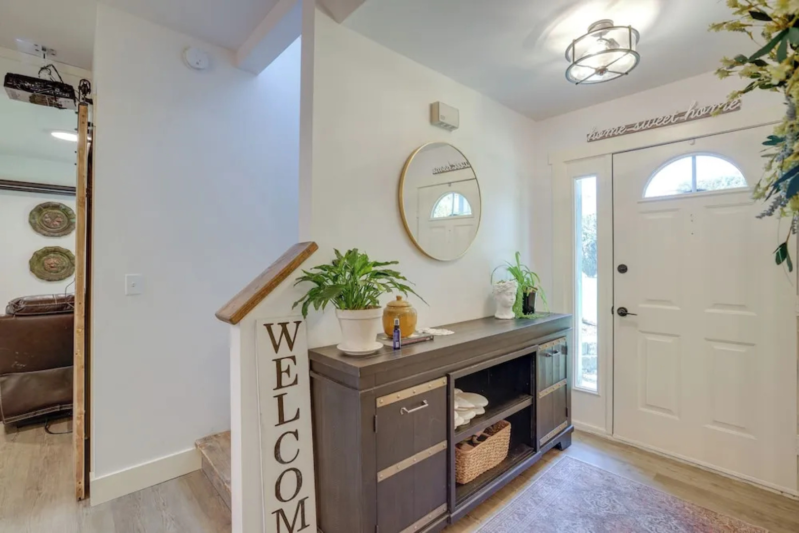 Farmhouse w/ Private Hot Tub < 1 Mile to Birch Bay