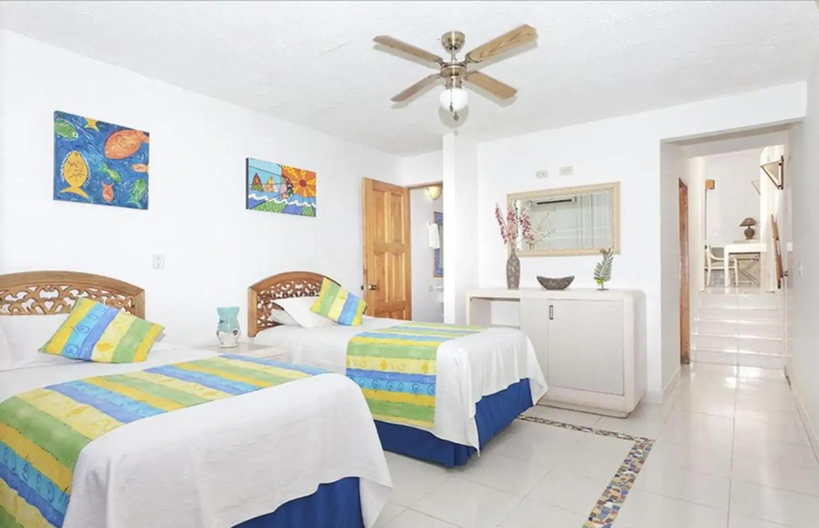 Cocoplum Beach Hotel