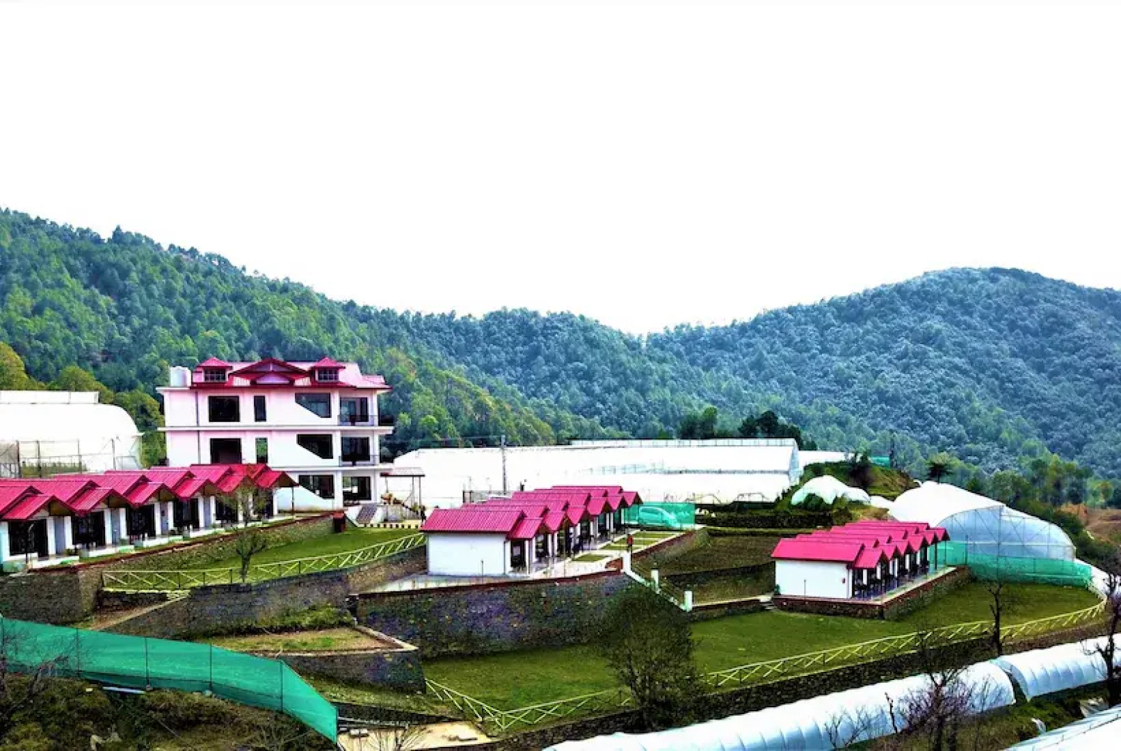 Resort Extreme Village Cottages Chail