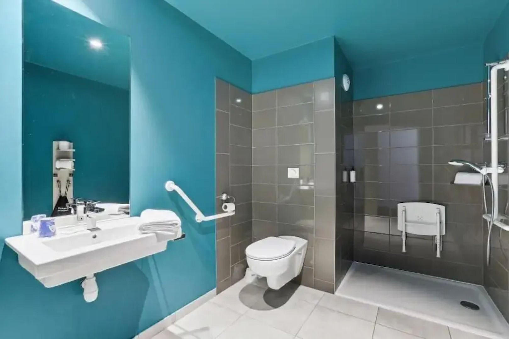 Hôtel Akena Molinges - La Brocatelle