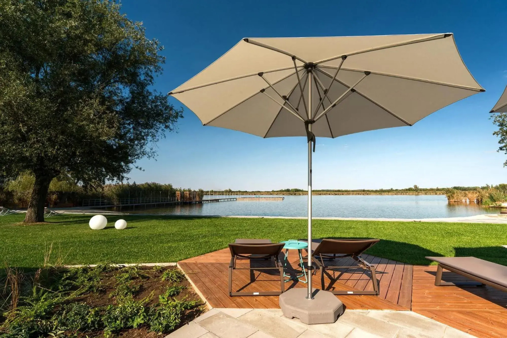 Donautica Hotel & Restaurant