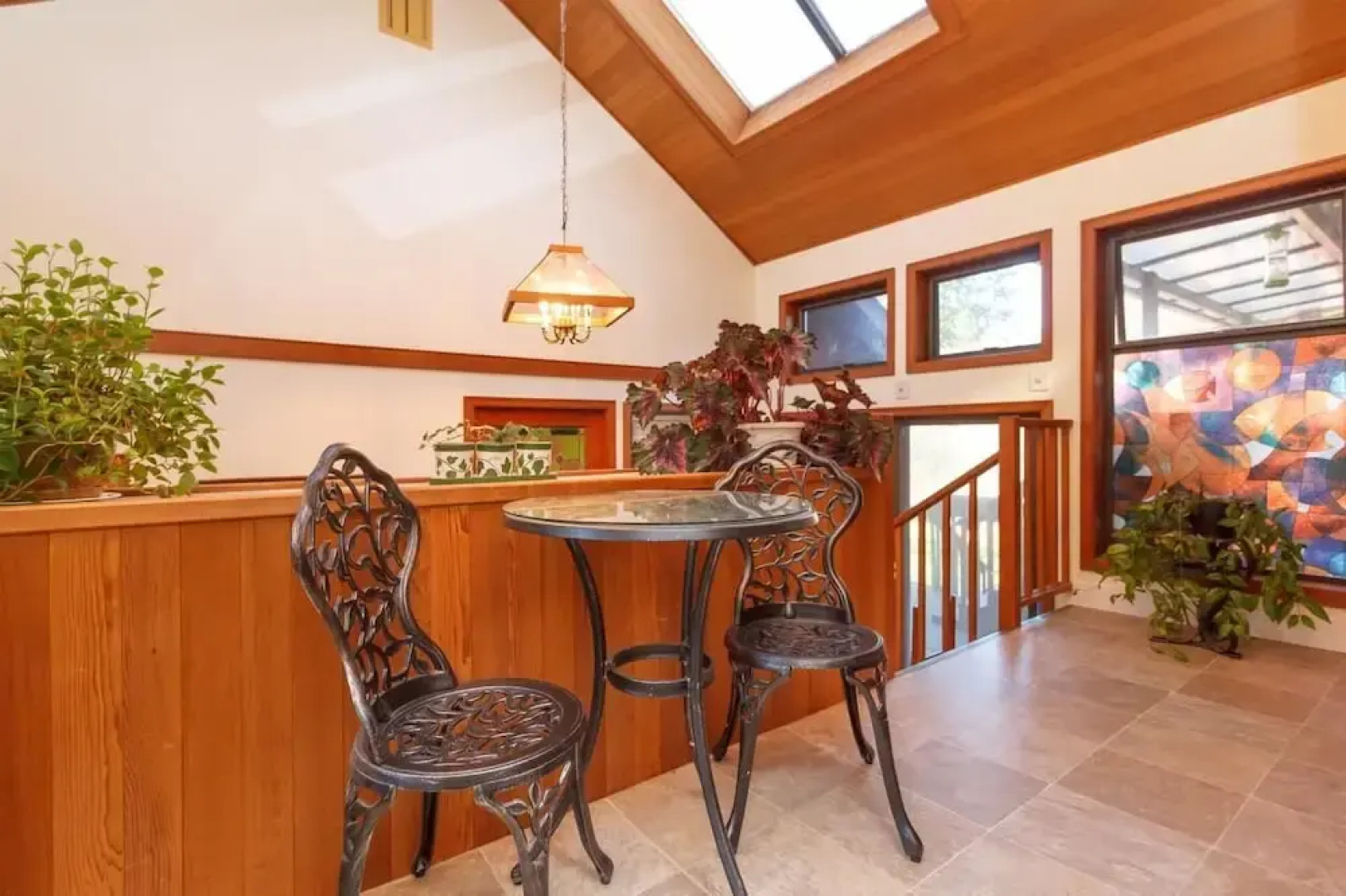 Cole's Bay Vacation Retreat Library Room