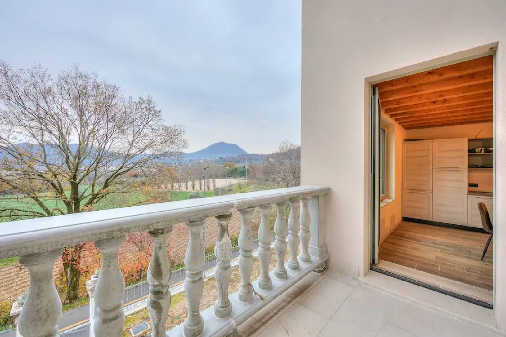 Ricomilla Family - Terrace & Parking