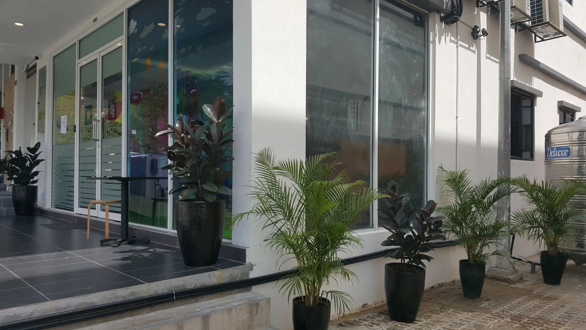 9 Square Hotel - Sri Kembangan