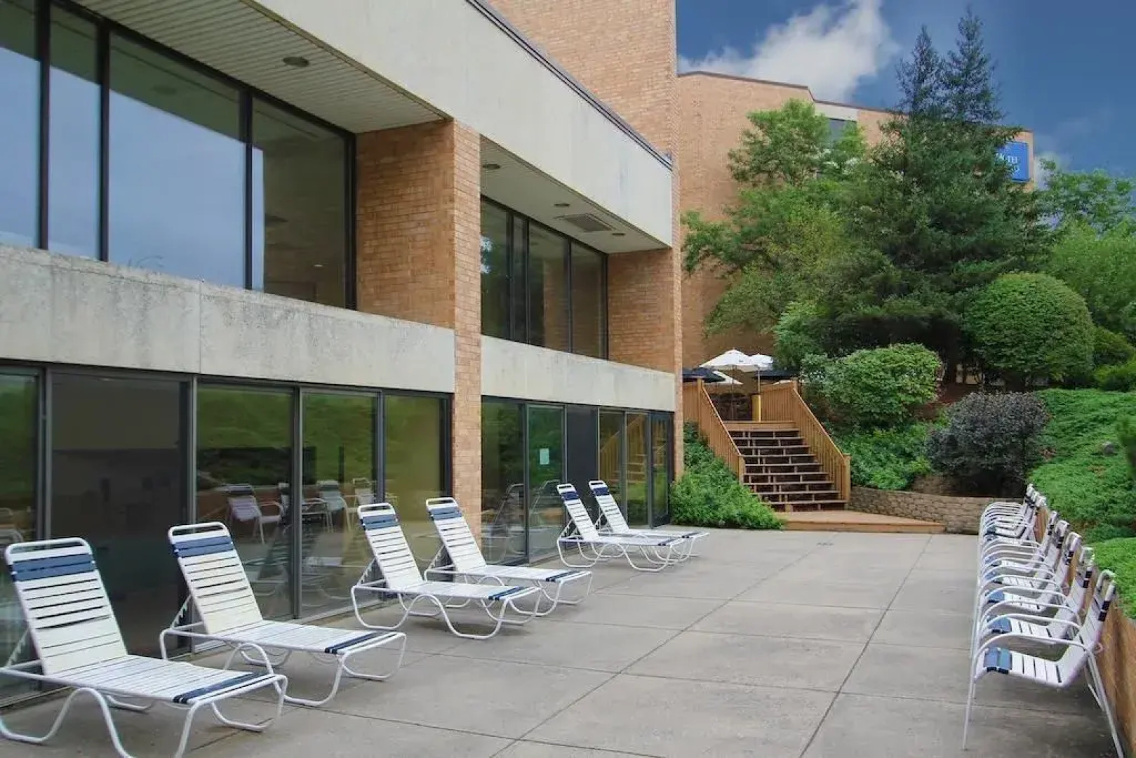 Hotel Mead Resorts & Conventions Center