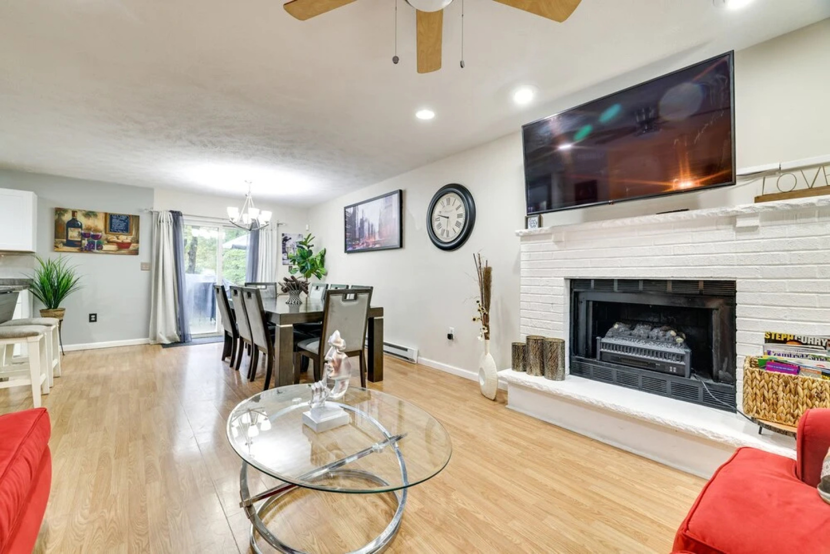 Hot Tub & Game Room: Tobyhanna Vacation Home!