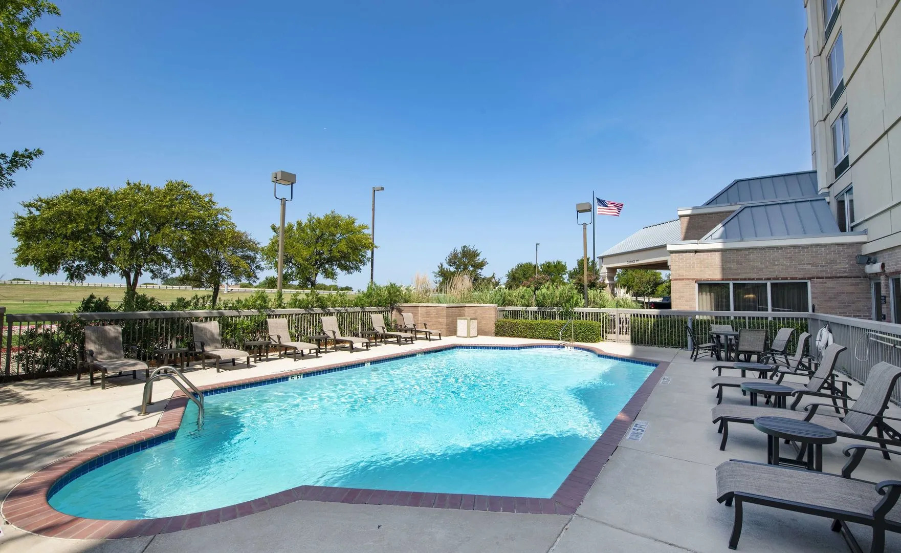 Hampton Inn & Suites N. Ft. Worth-Alliance Airport