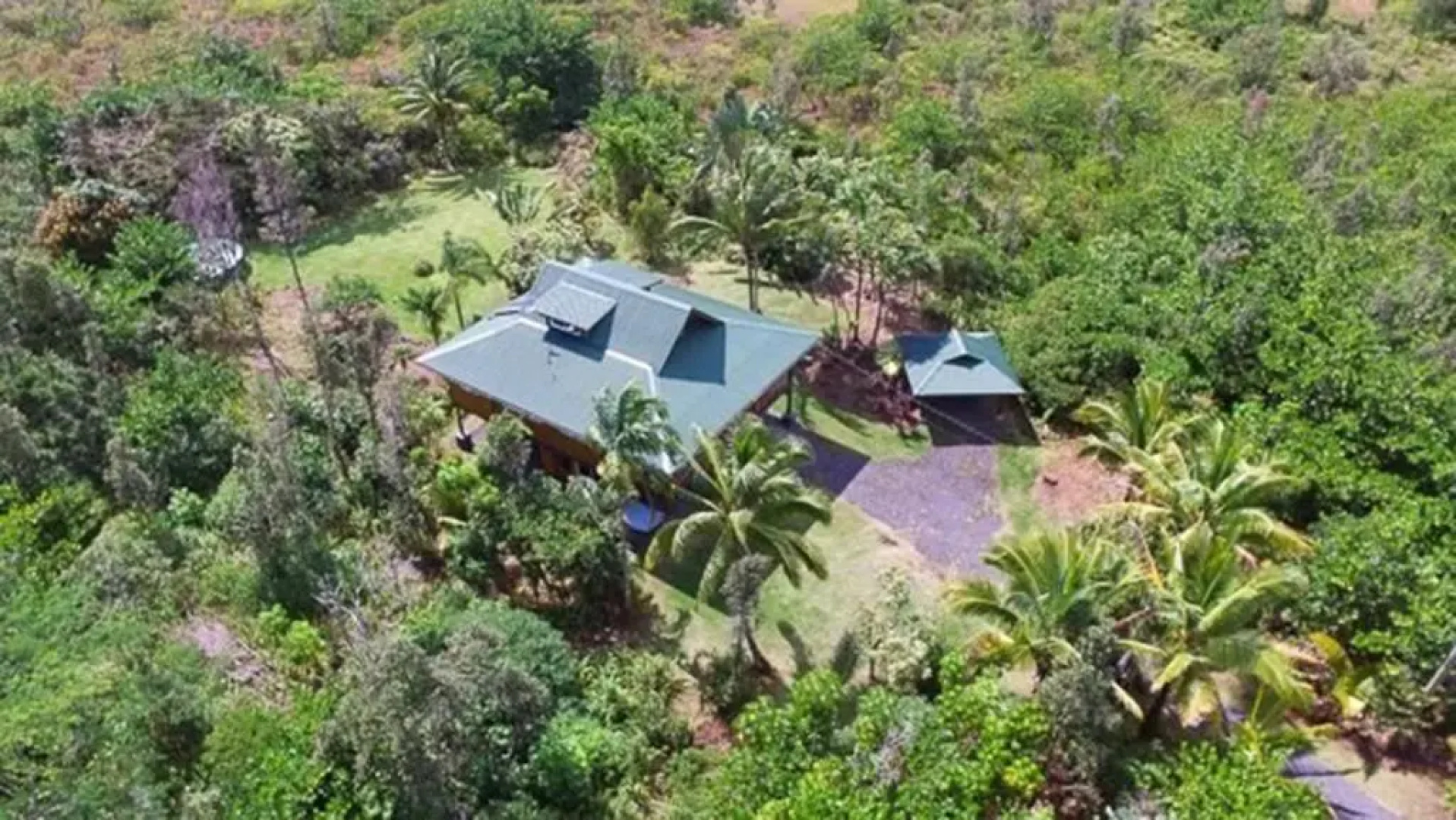 808 BUDDHA 1 Block to the Ocean Paradise Cliffs Central Location 2 Bedrooms Plus Loft 3 Separate Sleeping Areas