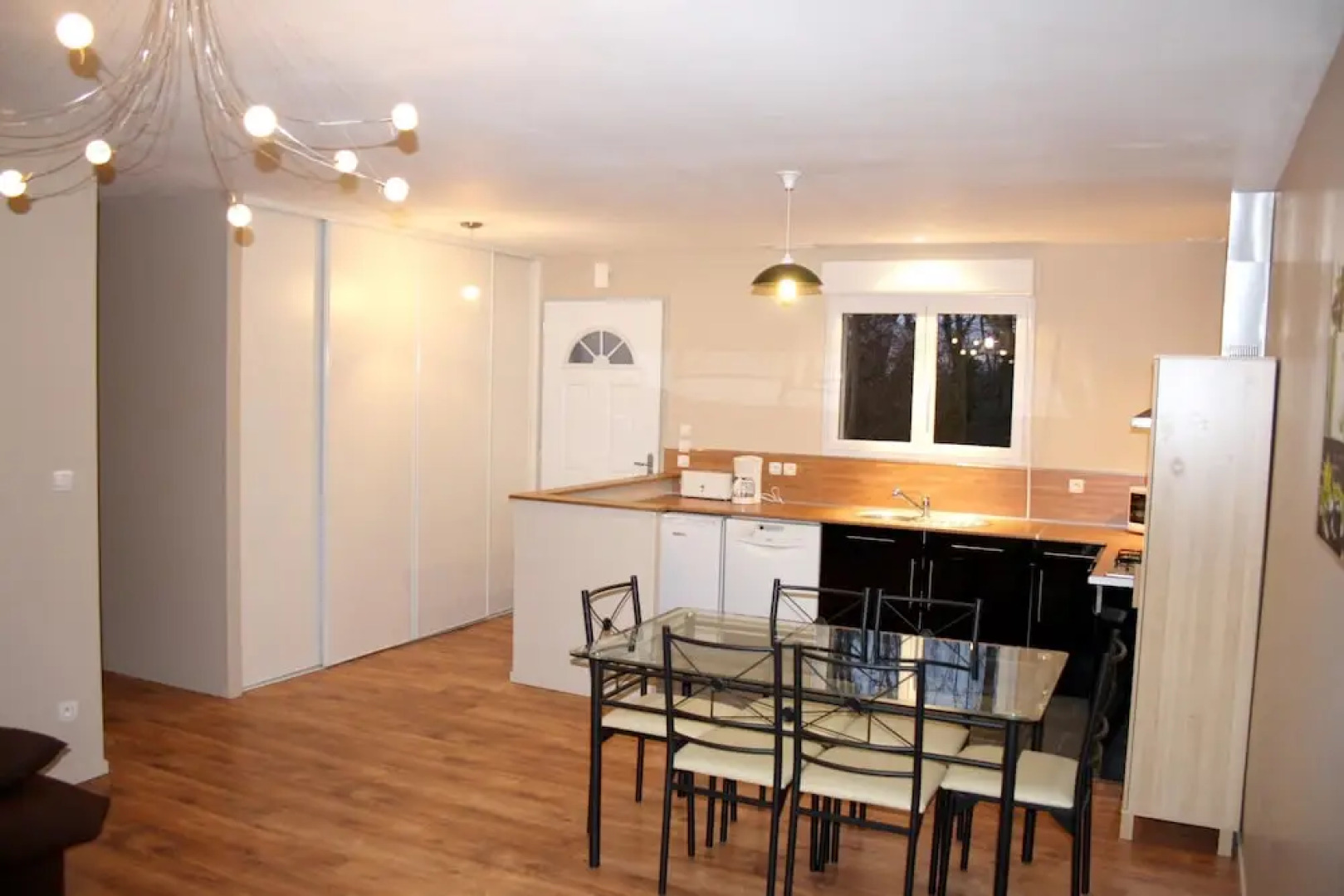 House With 2 Bedrooms in Eyliac, With Enclosed Garden and Wifi