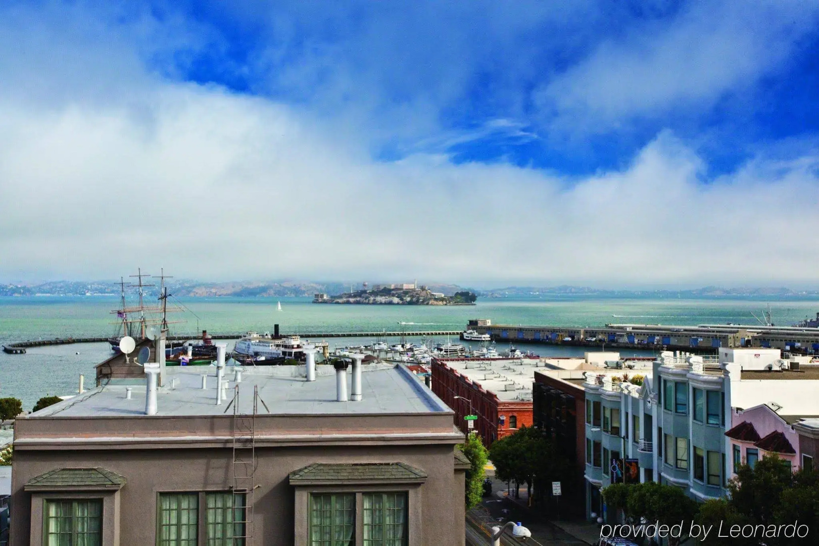 Suites At Fishermans Wharf