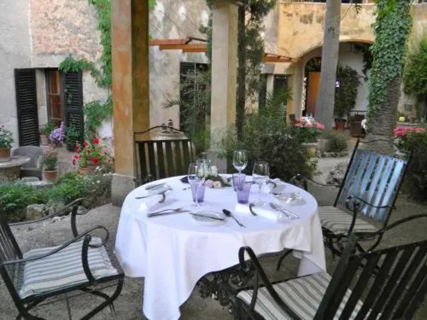 Finca Raims Hotel Interior