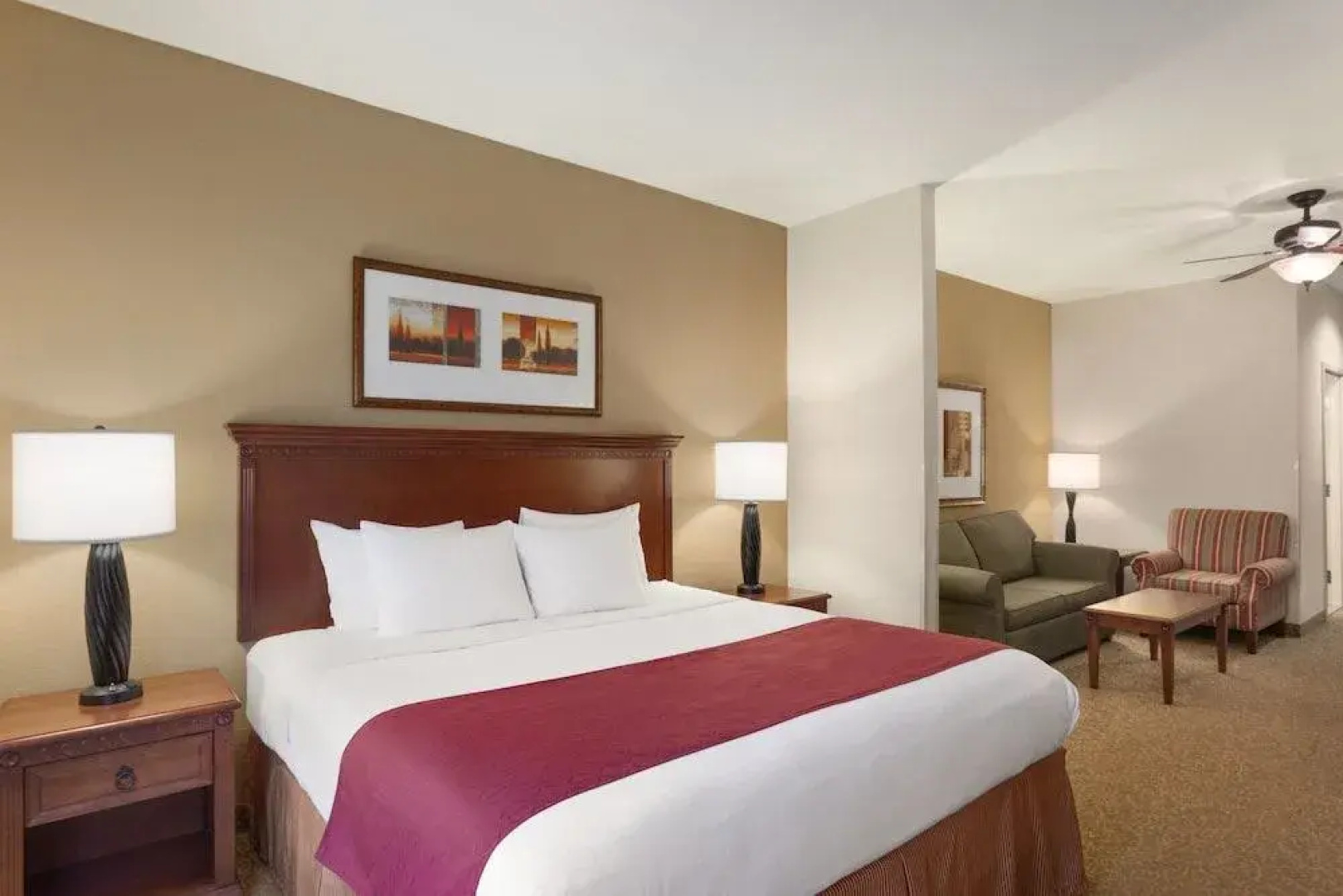 Country Inn & Suites Harrisburg@ Union Deposit Rd.