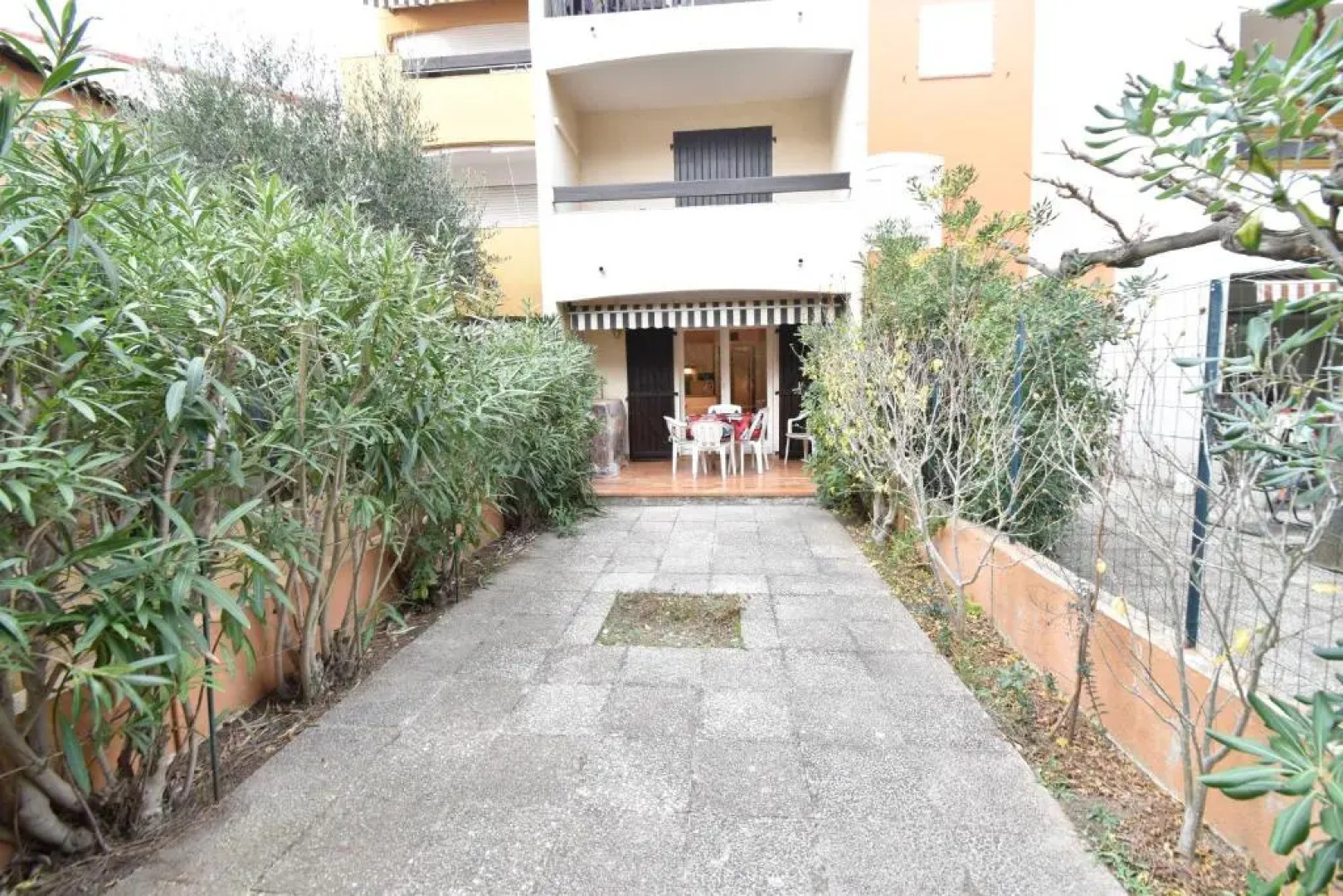 T2 avec Jardin Proche Plage Camargue Village F