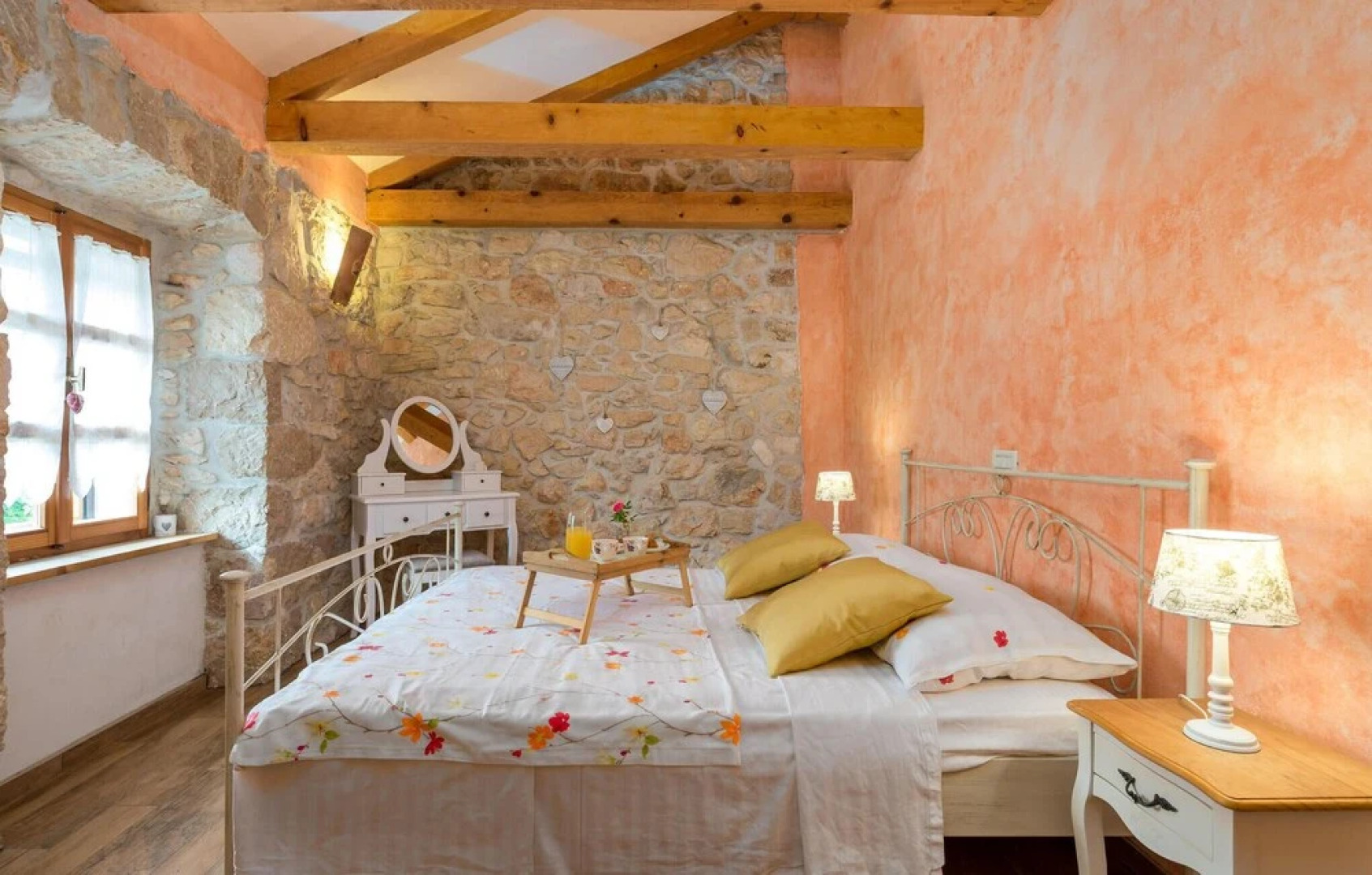 Beautiful Home in Kras With Wifi and 2 Bedrooms