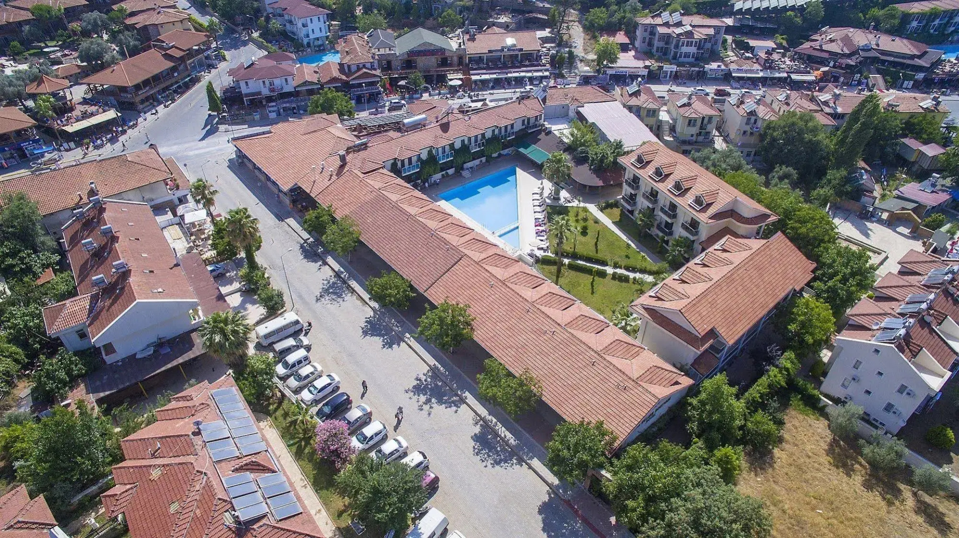 Han Deluxe Hotel