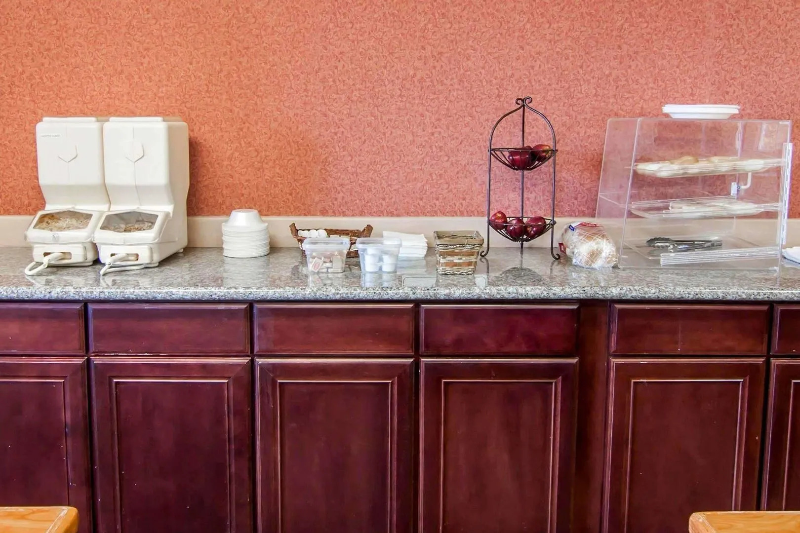 Bridgeway Inn & Suites Sublimity