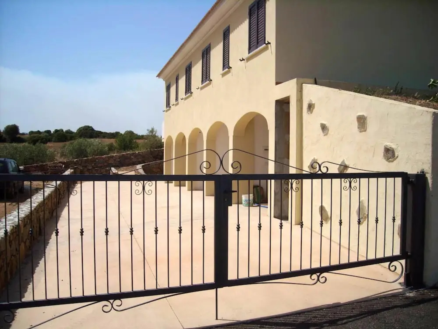 House With 2 Bedrooms in Tanaunella, With Wonderful sea View and Furnished Terrace - 200 m From the Beach