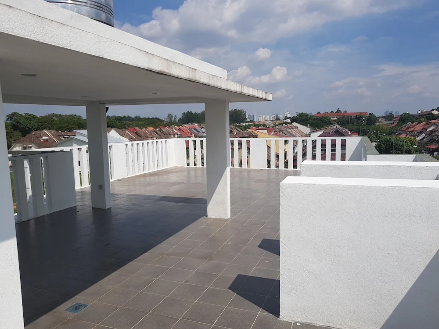 3 Storey Bungalow For Homestay