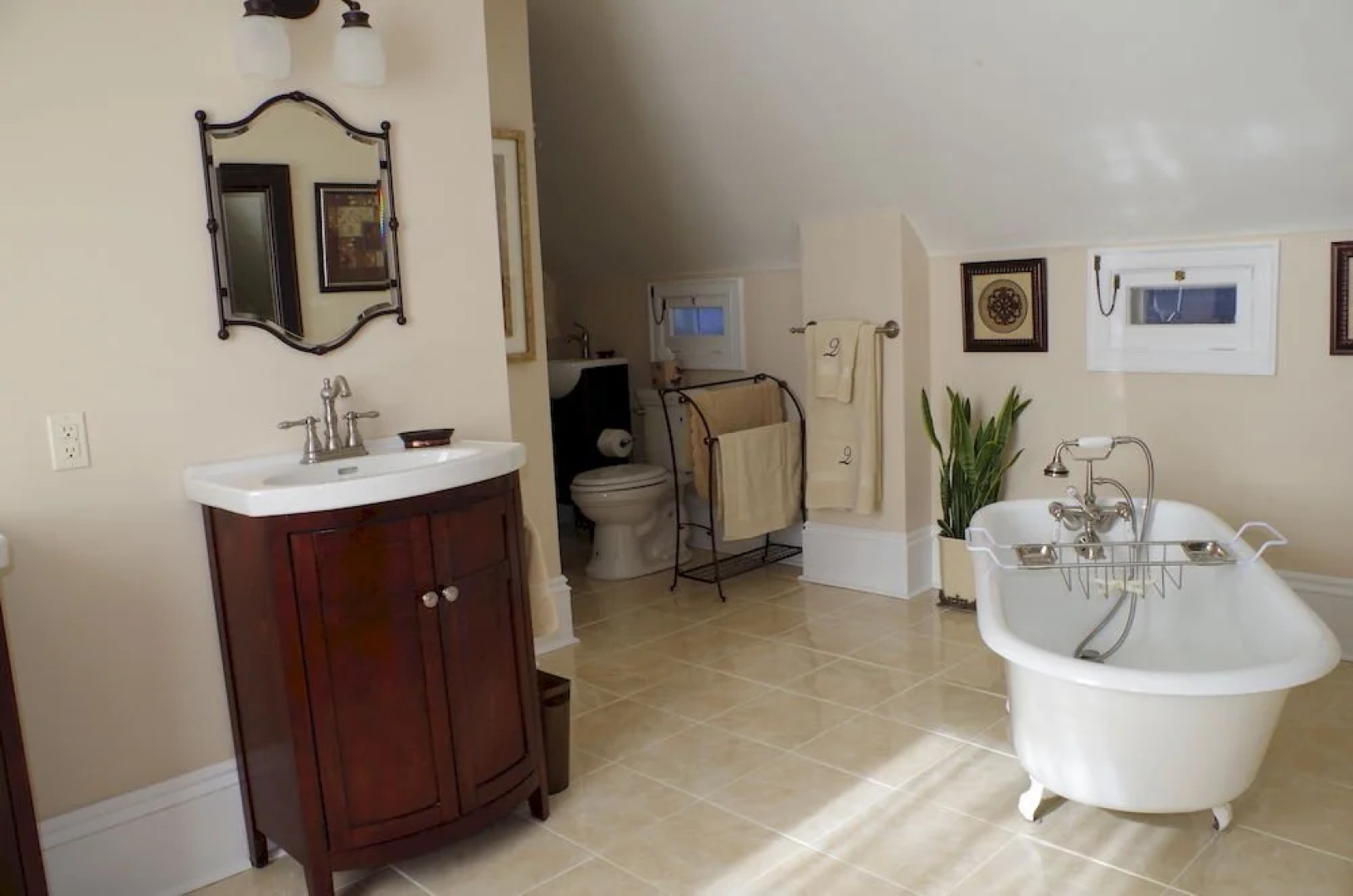 Quartermain House Bed & Breakfast