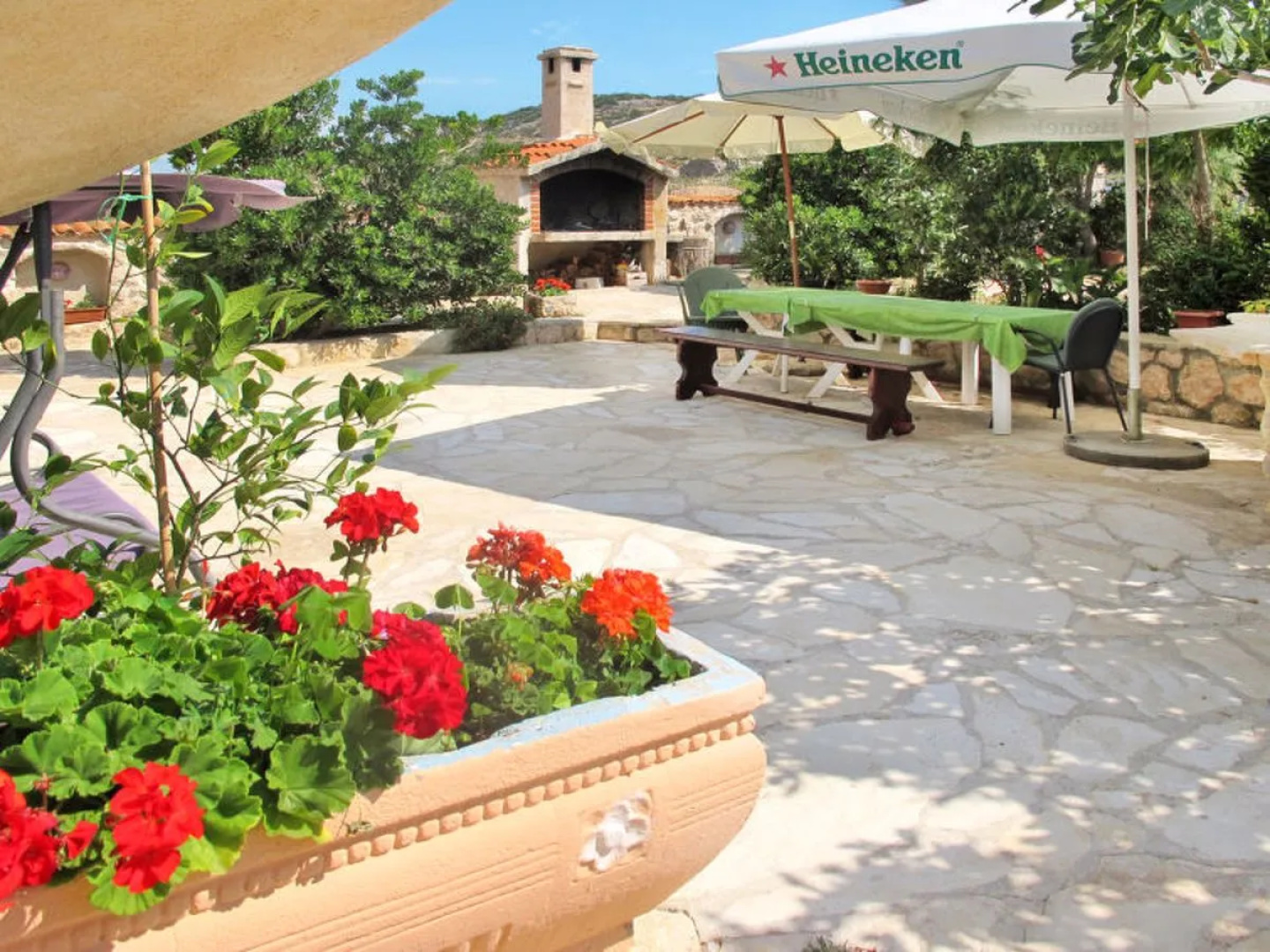 Apartment Lukeni Vinjerac 32818