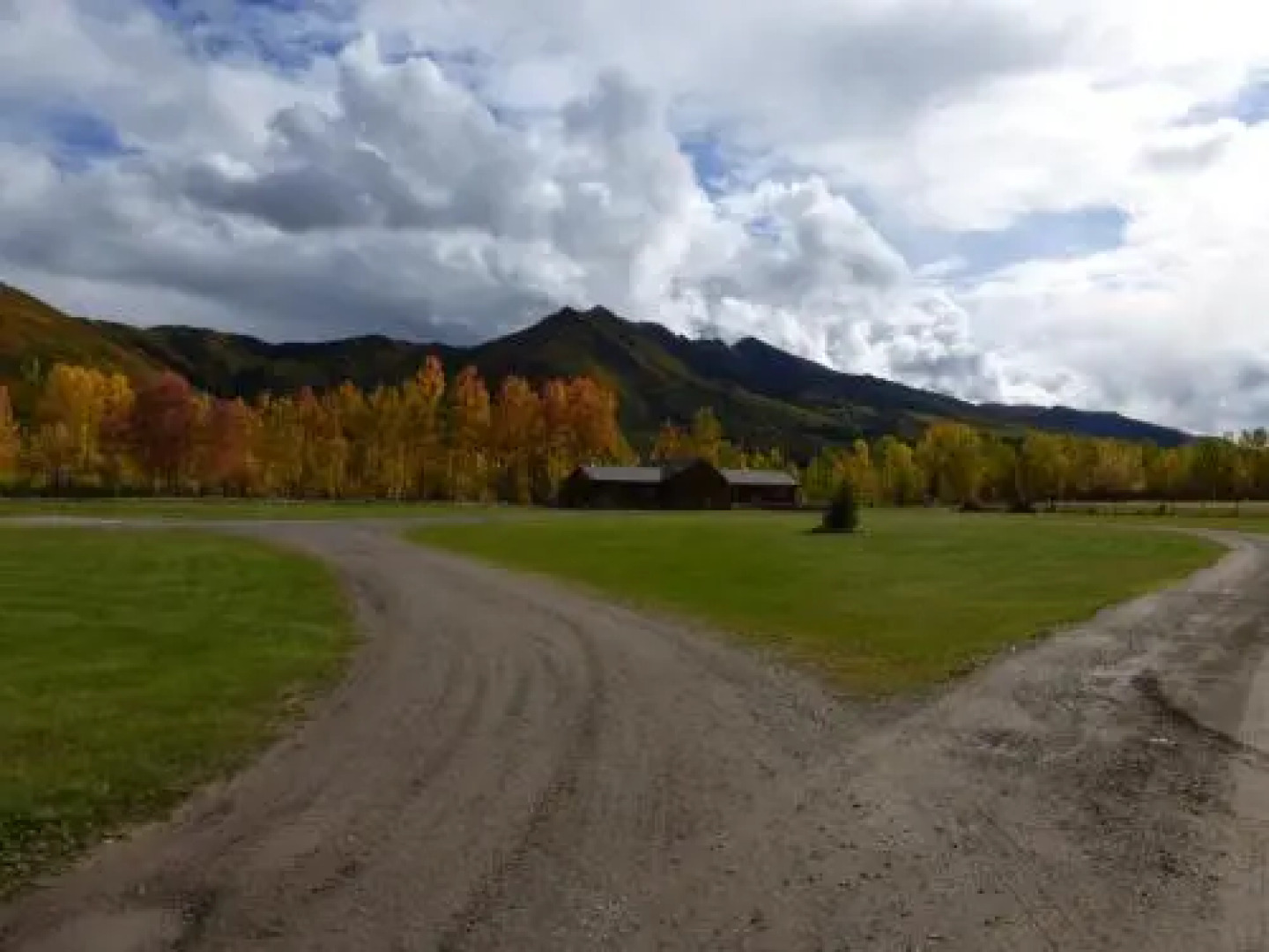 Folding Mountain B & B