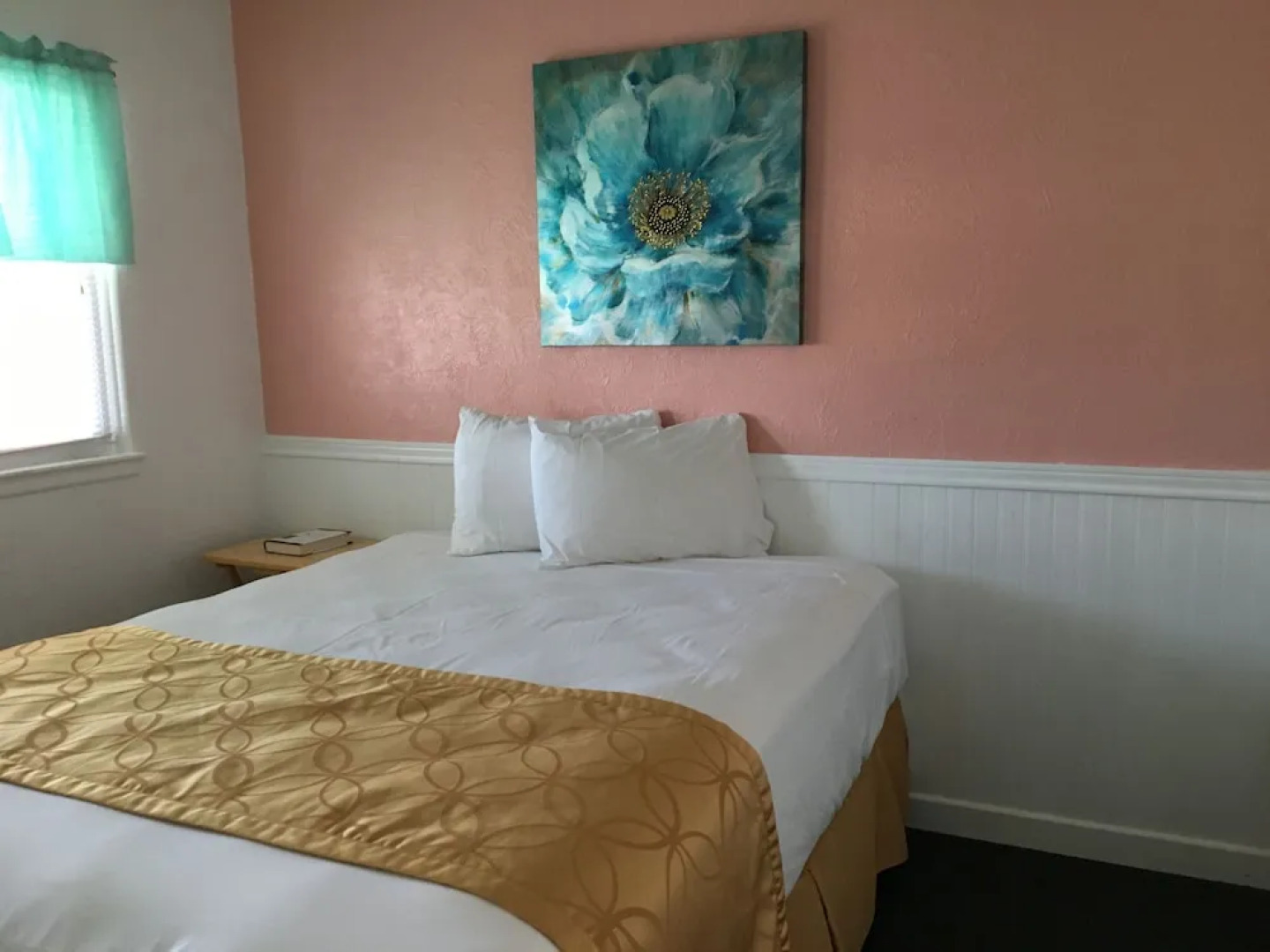 Harbor Mist Family Motel