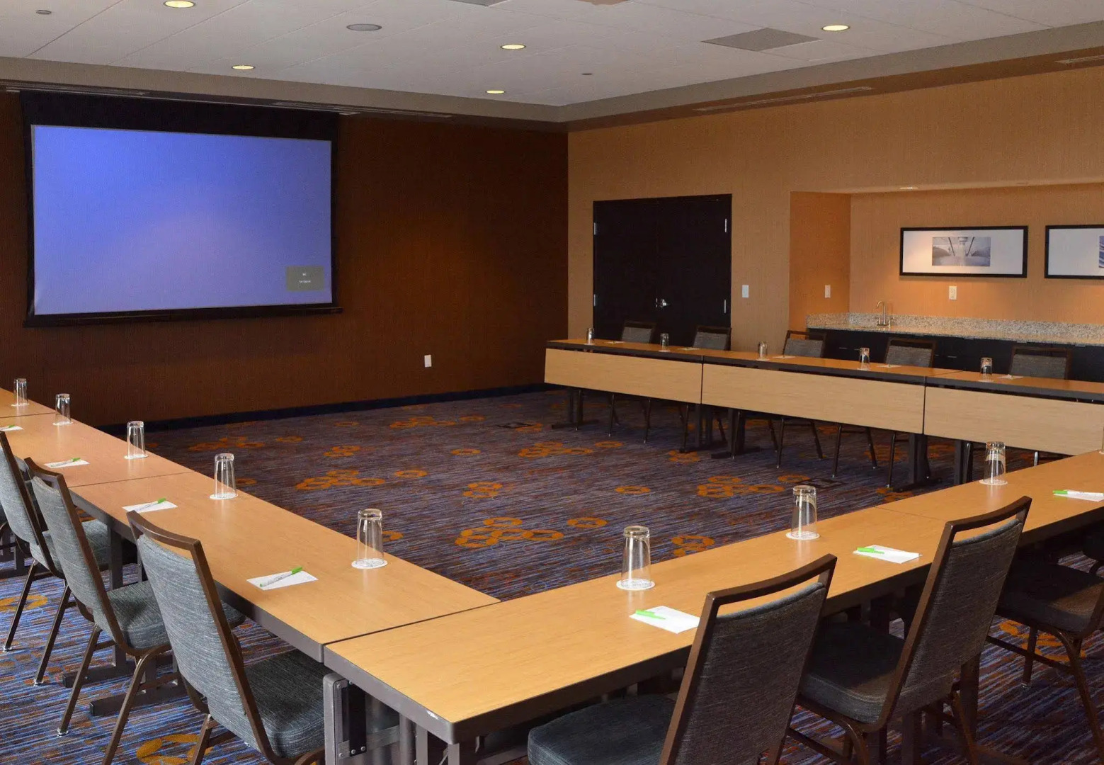 Courtyard by Marriott Youngstown Canfield