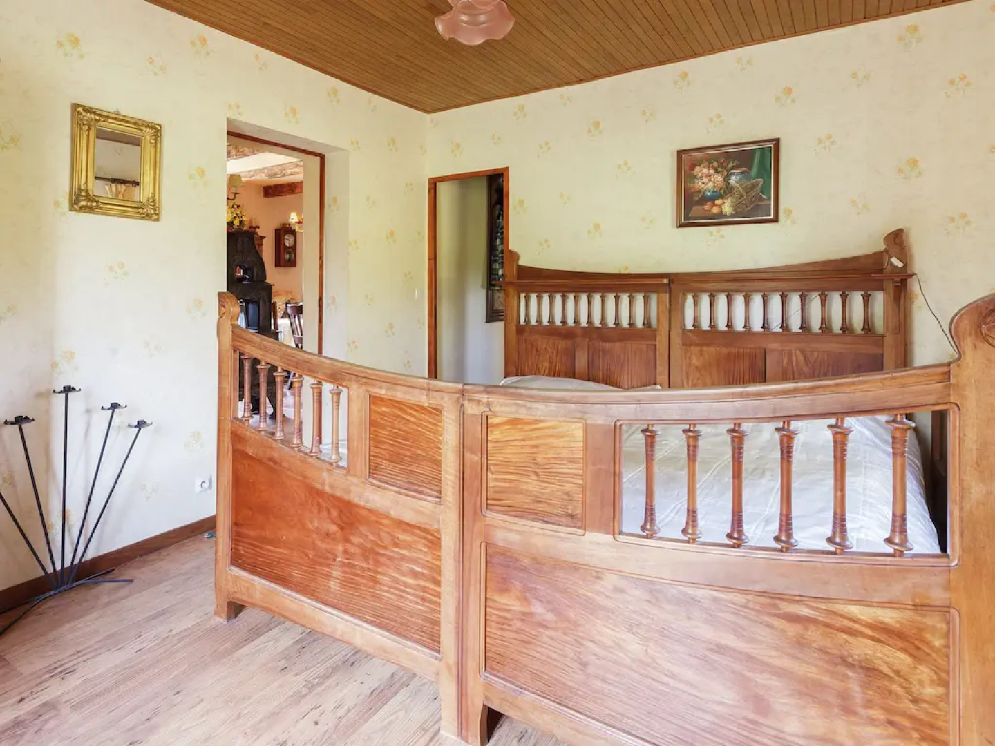 Authentic Holiday Home in Puy-l'evêque With Swimming Pool