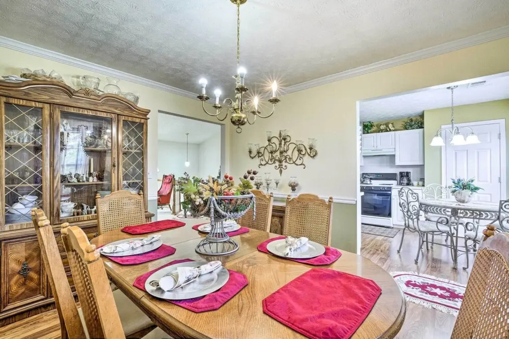 Classic Lithonia Home - Near Golf & Stone Mtn