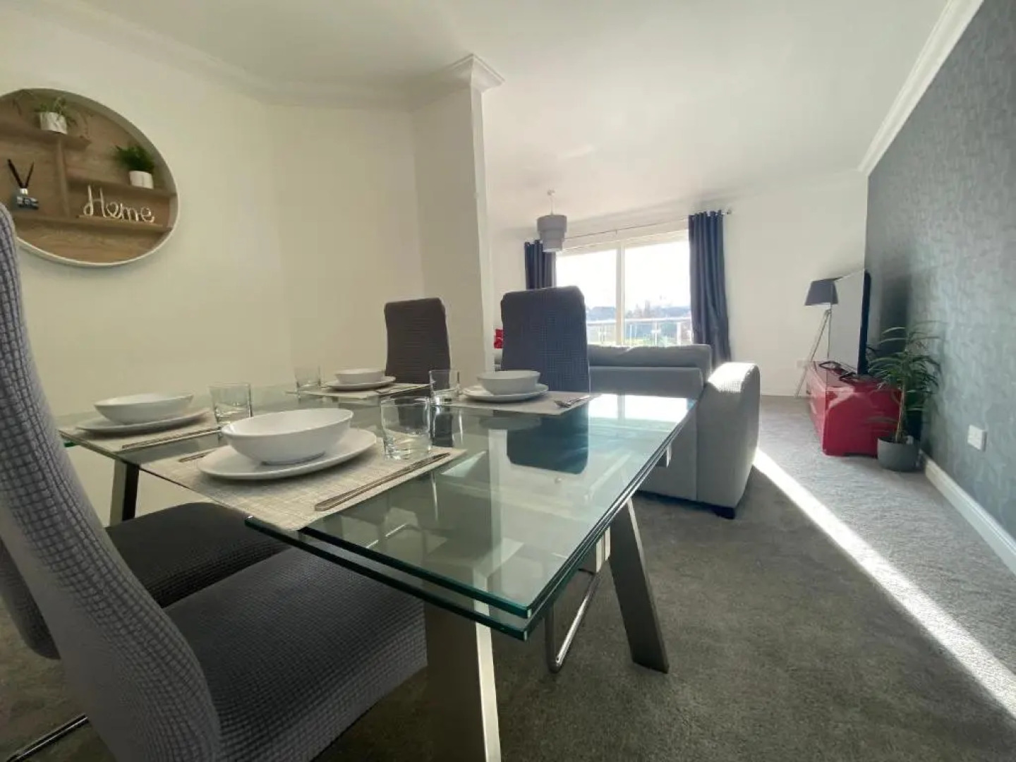 The Duplex Nairn- Spacious 3 Bedroom with sunny balcony