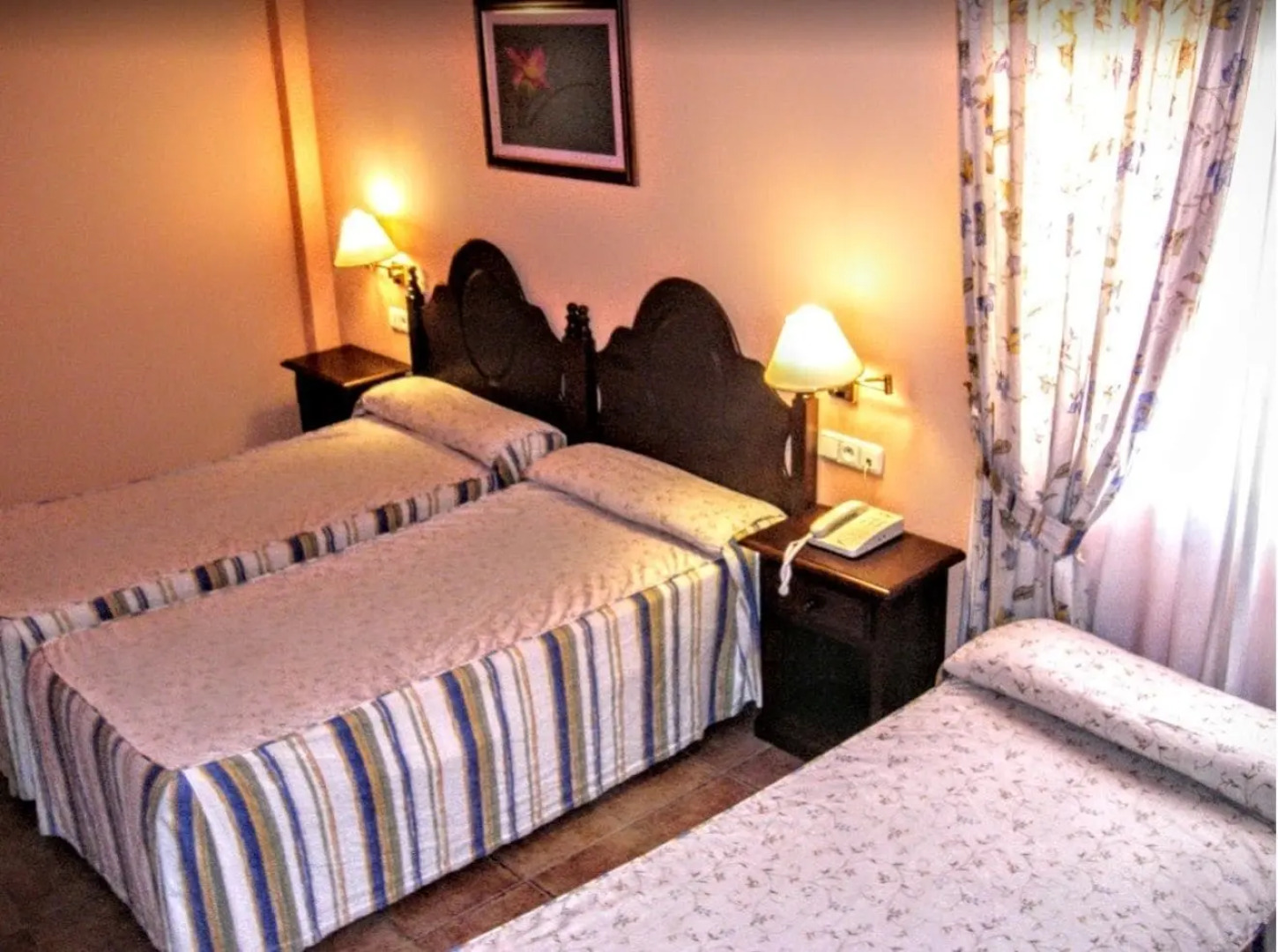 Hotel Asador Albenzaire