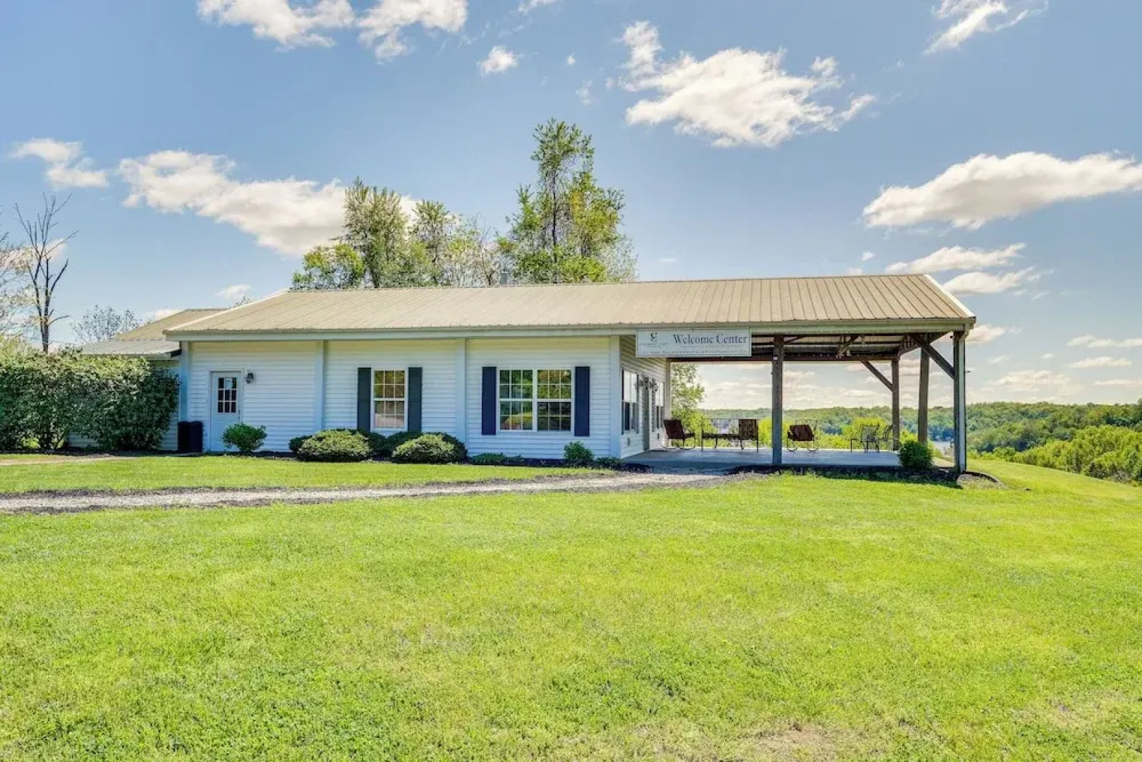 Taylorsville Lake Cottage Rental w/ Hot Tub!