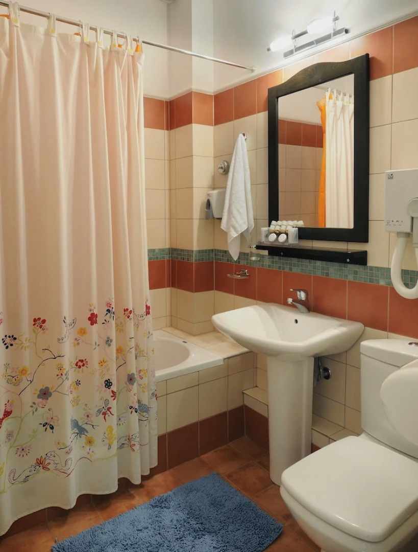 Jennifer Home Hotel - Guest House