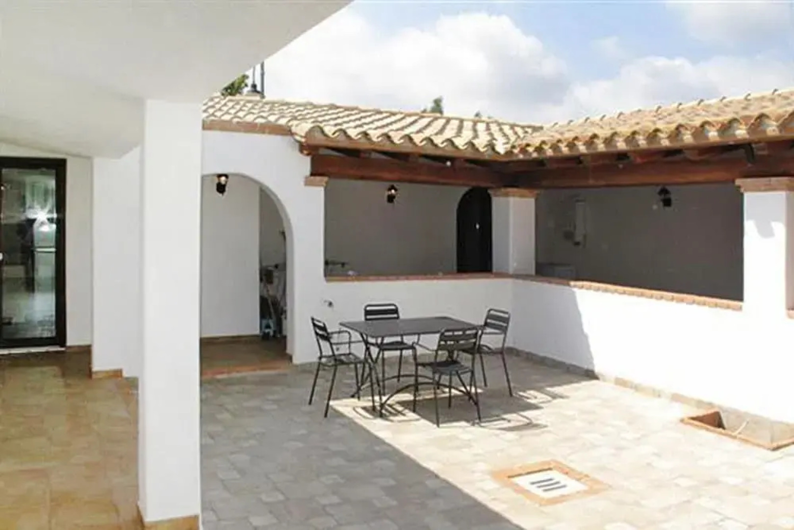 Villa in San Pietro Near White Sand Beach