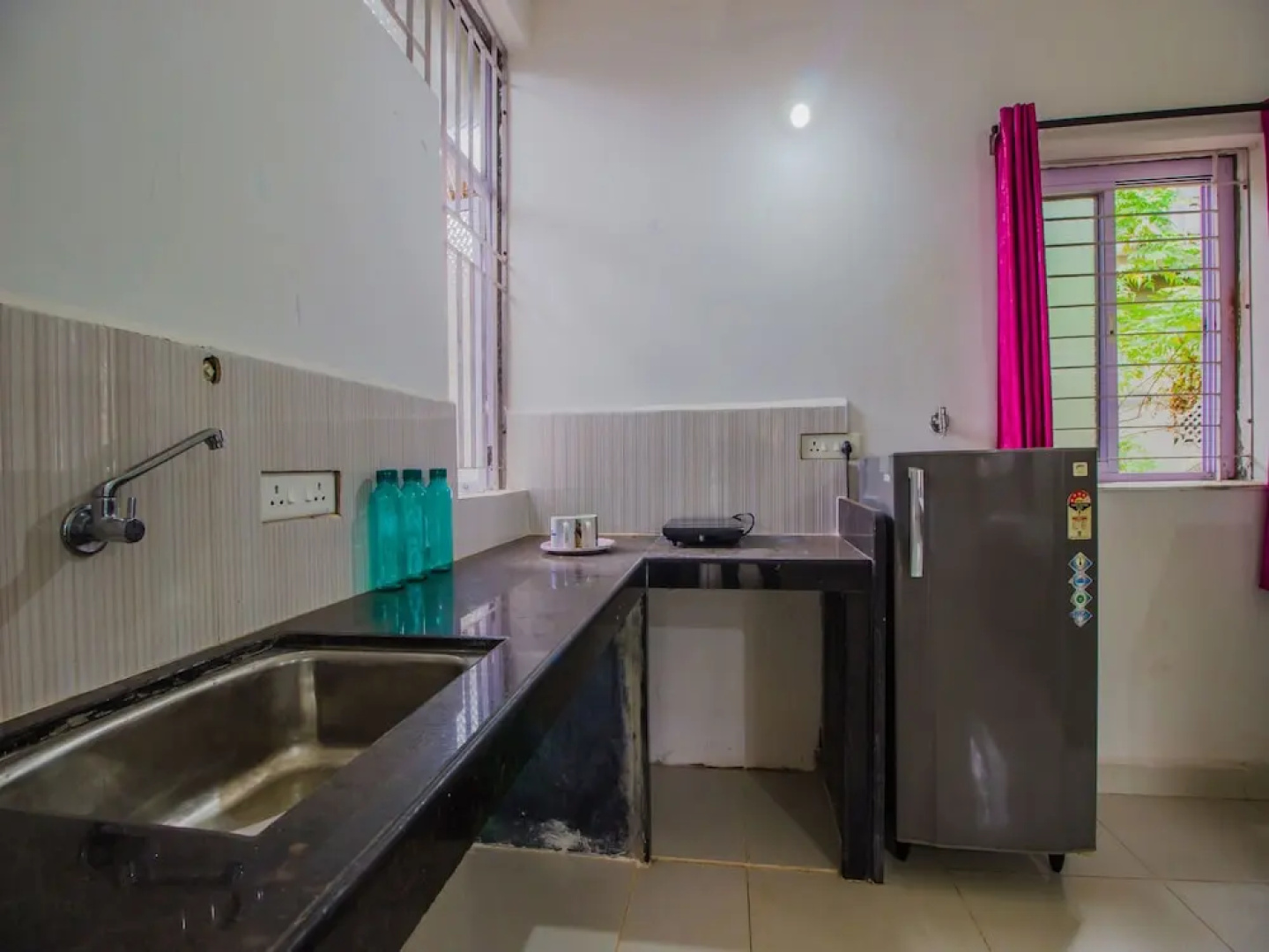 OYO 13098 Home Cozy Studio Near Uddo Beach