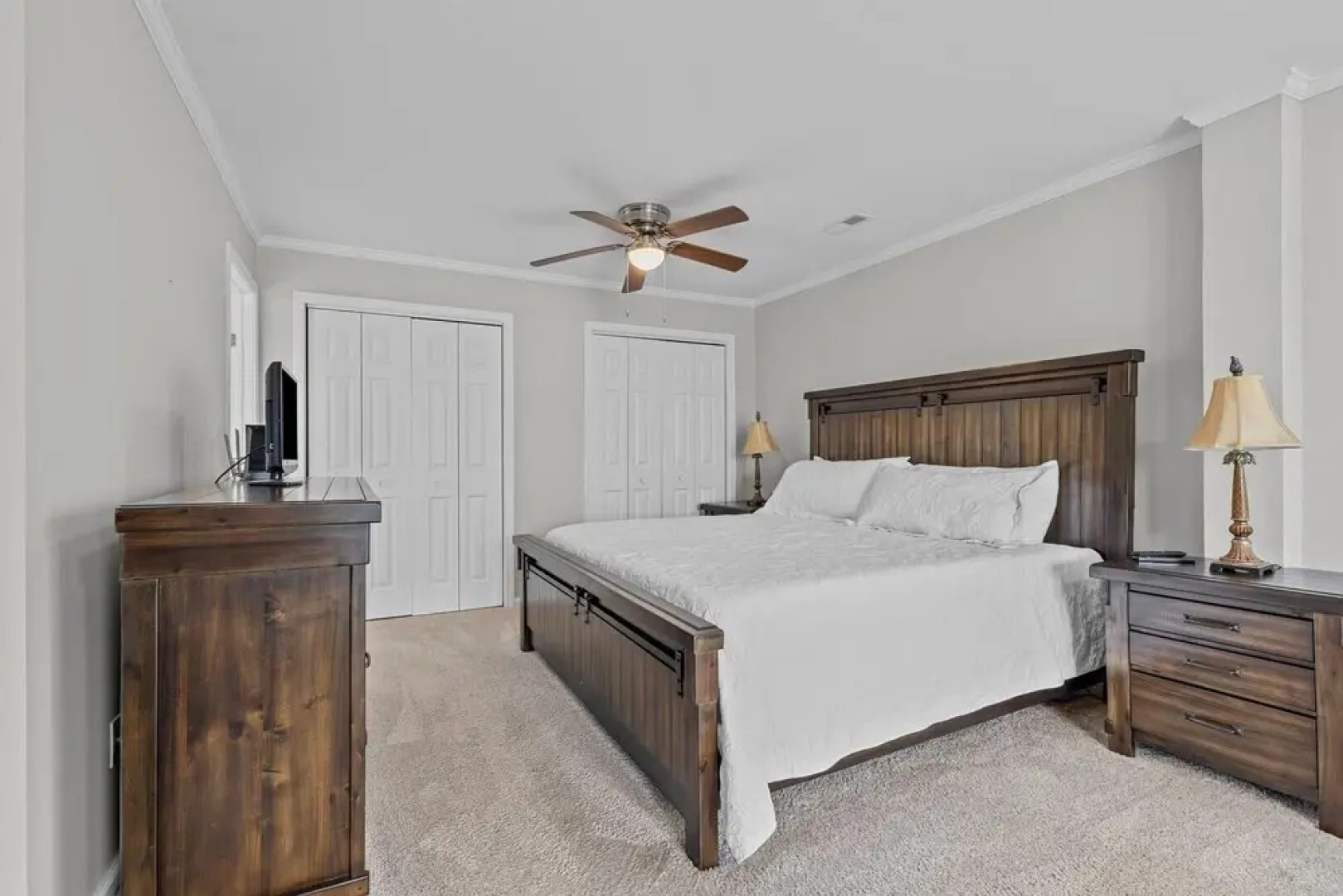 Seas The Moment 5 Bedroom Home by RedAwning