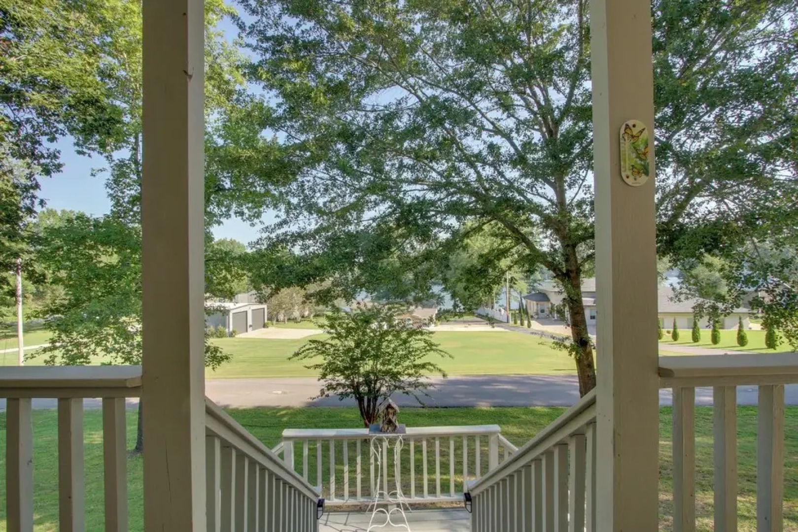 Waterfront Home Near Wilson Lake w/ Covered Porch!