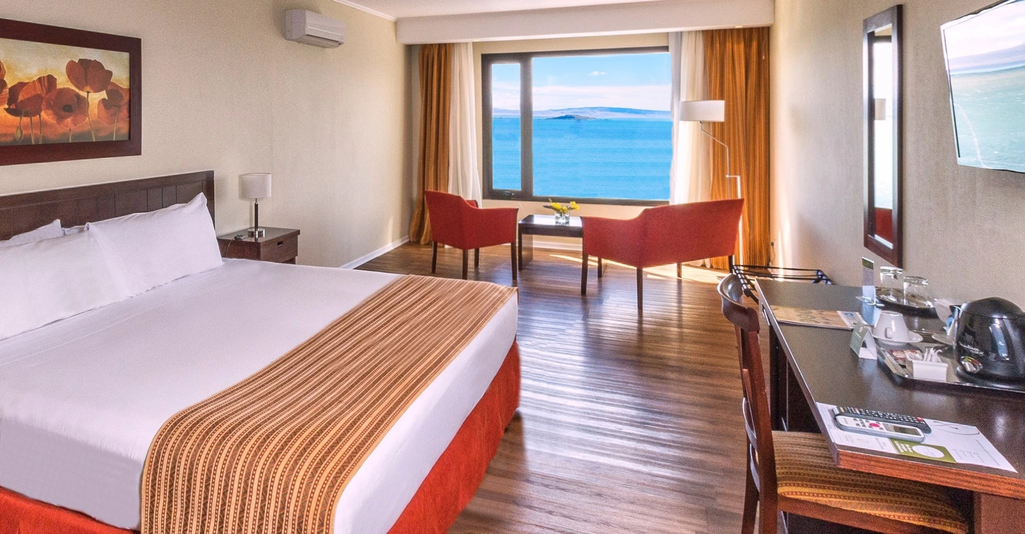 Xelena Hotel & Suites