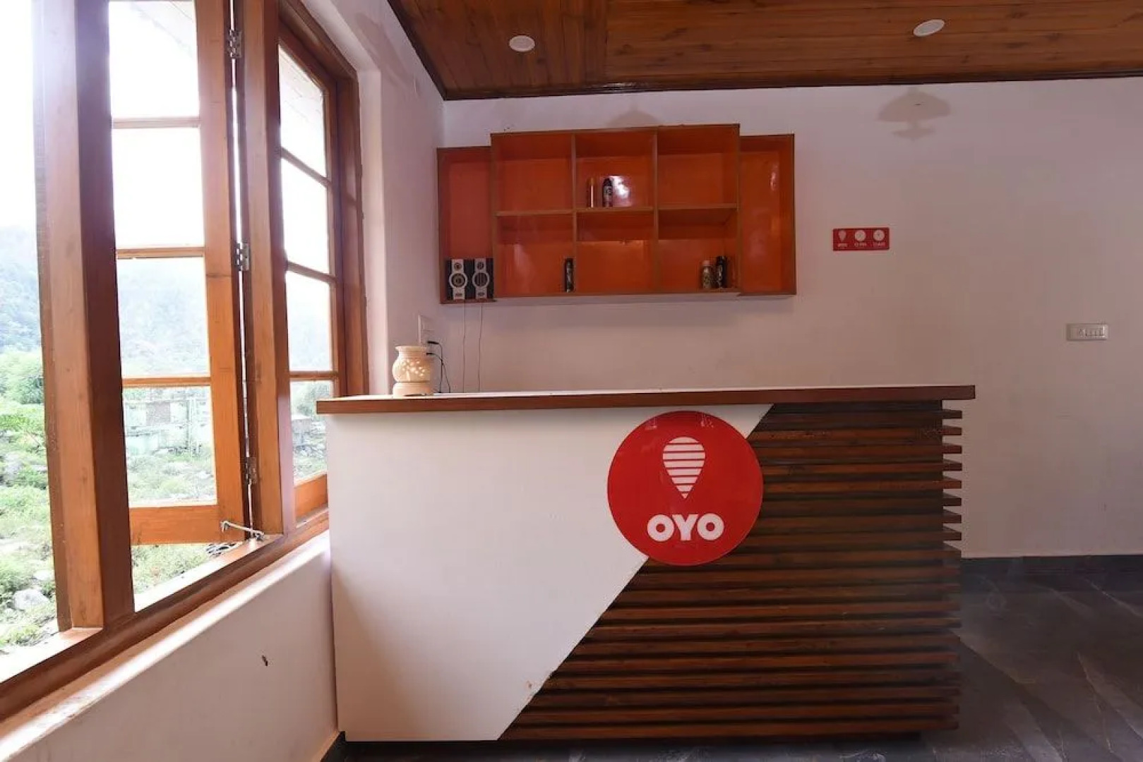 OYO 16009 Rock Villa