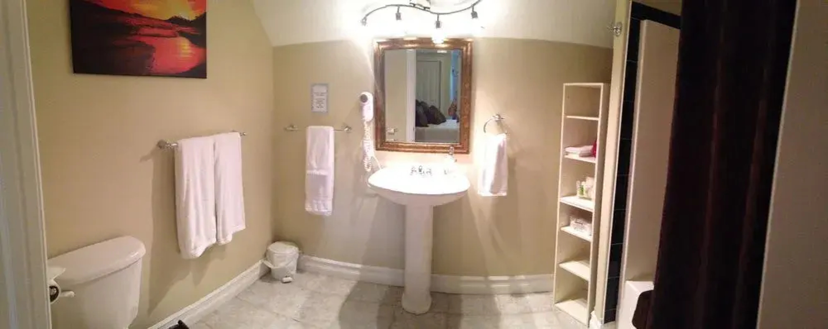 Snowflake Manor Bed & Breakfast