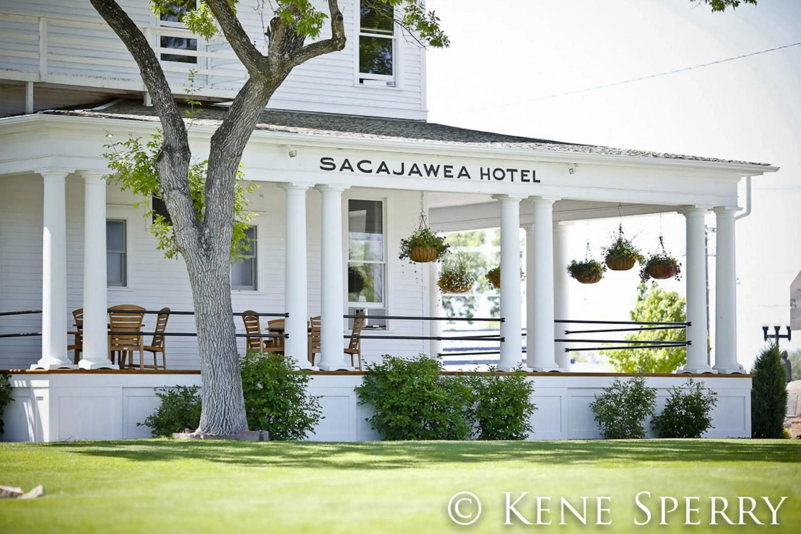 Sacajawea Hotel