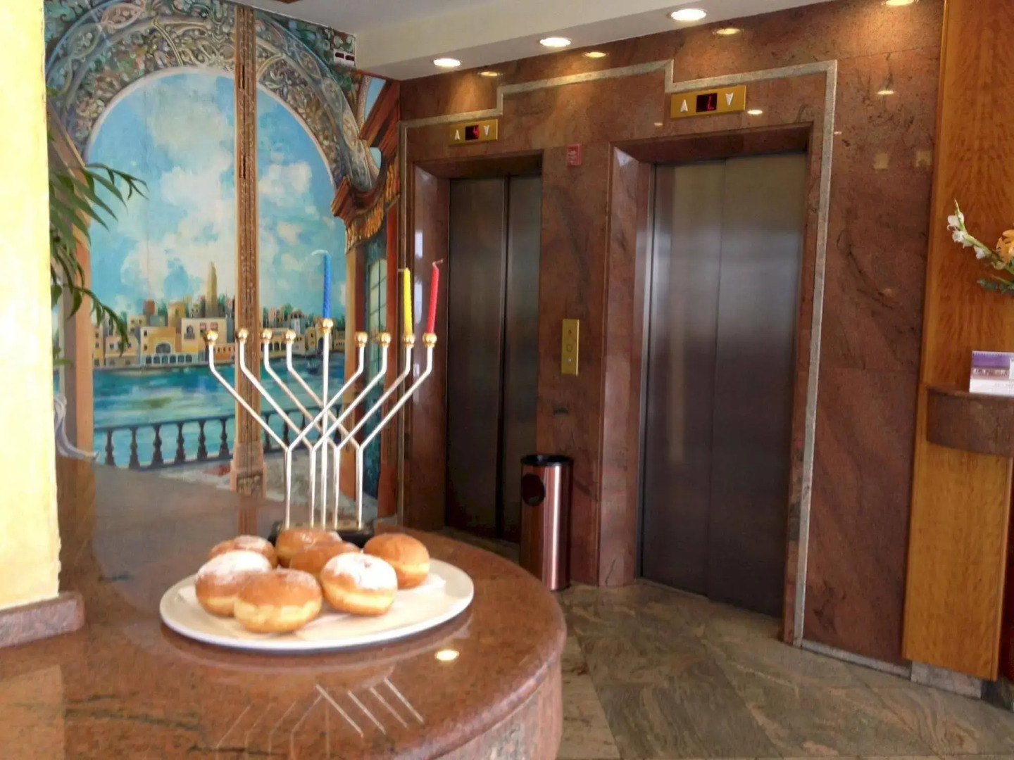 Abratel Suites Hotel