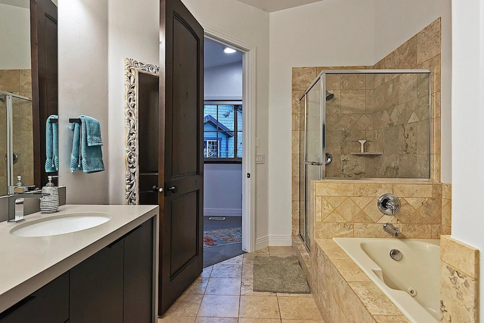 Central to Ski Utah by Casago