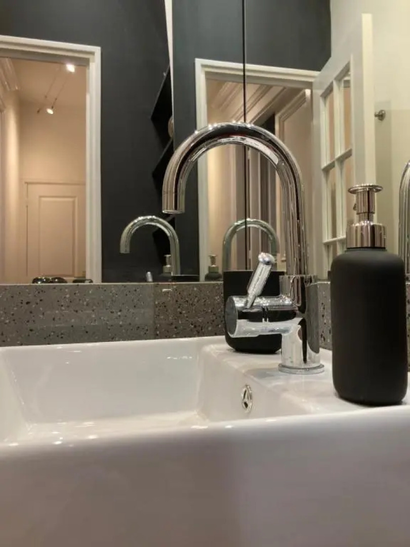 Studio standing, hyper centre, très calme