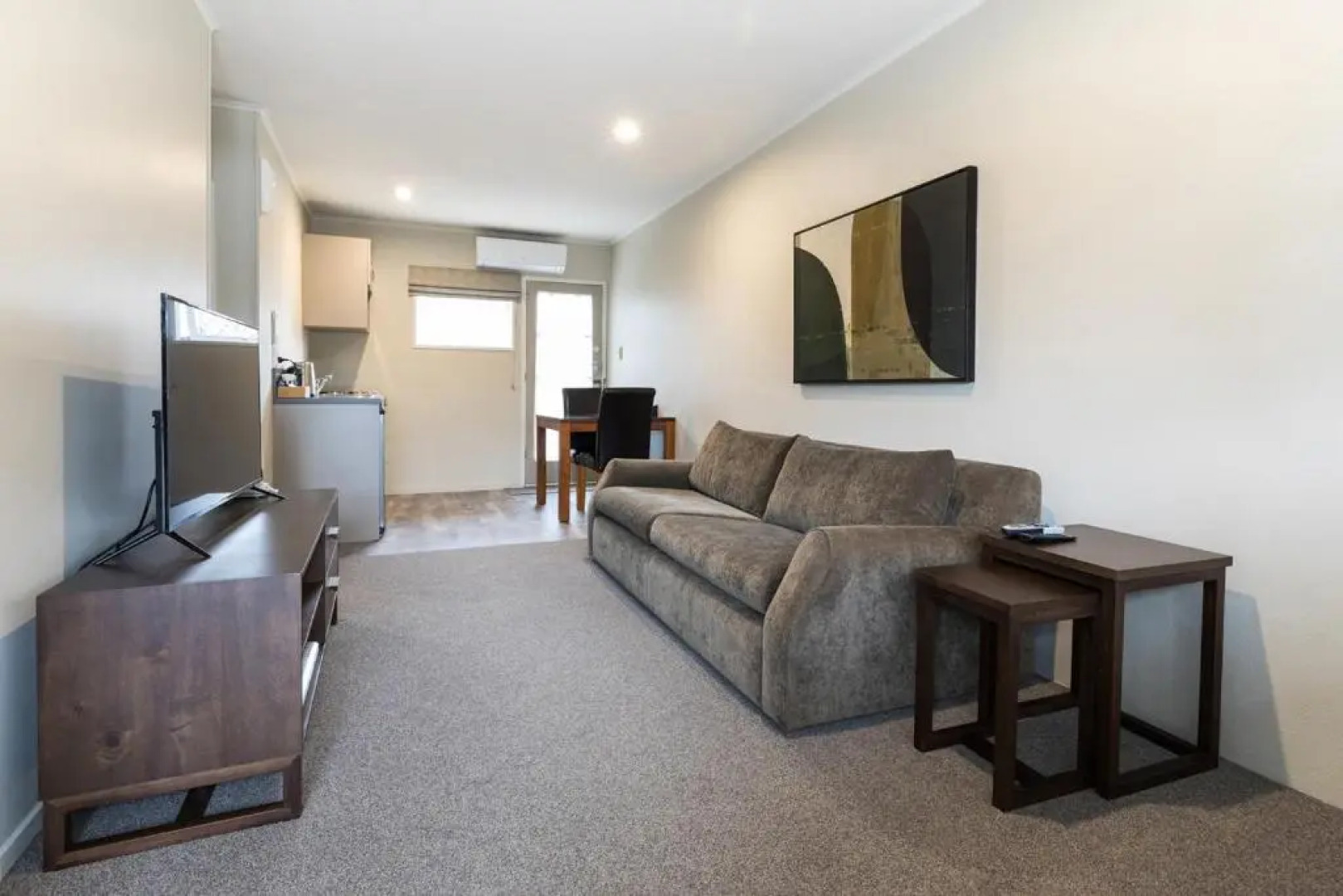 Colonial Court Motor Inn